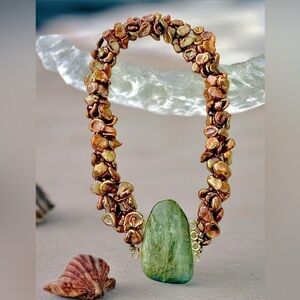 Keshi Pearl necklace with Jasper pendant